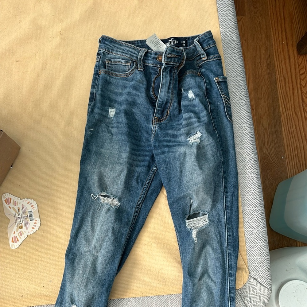 Hollister jeans